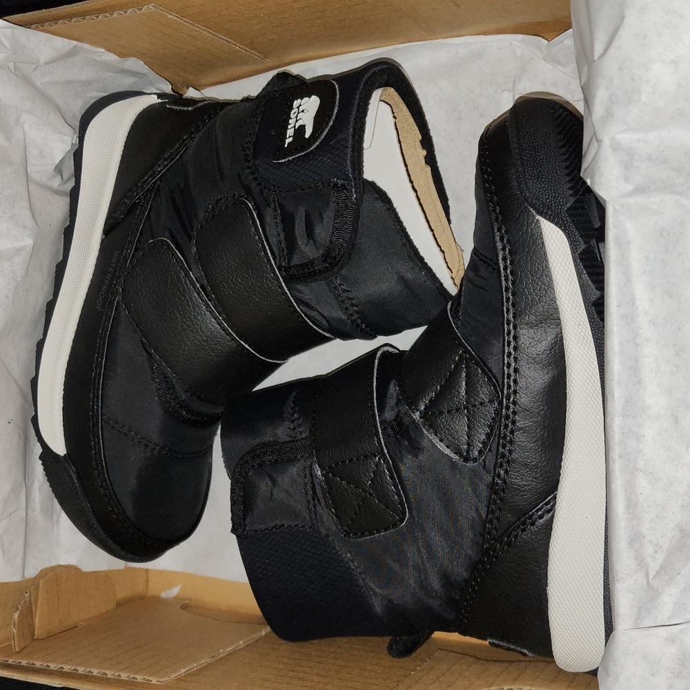 Sorel children's snow boots size 10c
